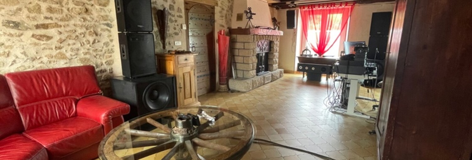 Maison 6 Pièces 250 m² à vendre à Lizières (23240)