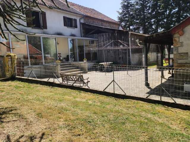 Propriété 250m2 avec studio indépendant LIZIERES (23) — photo du bien