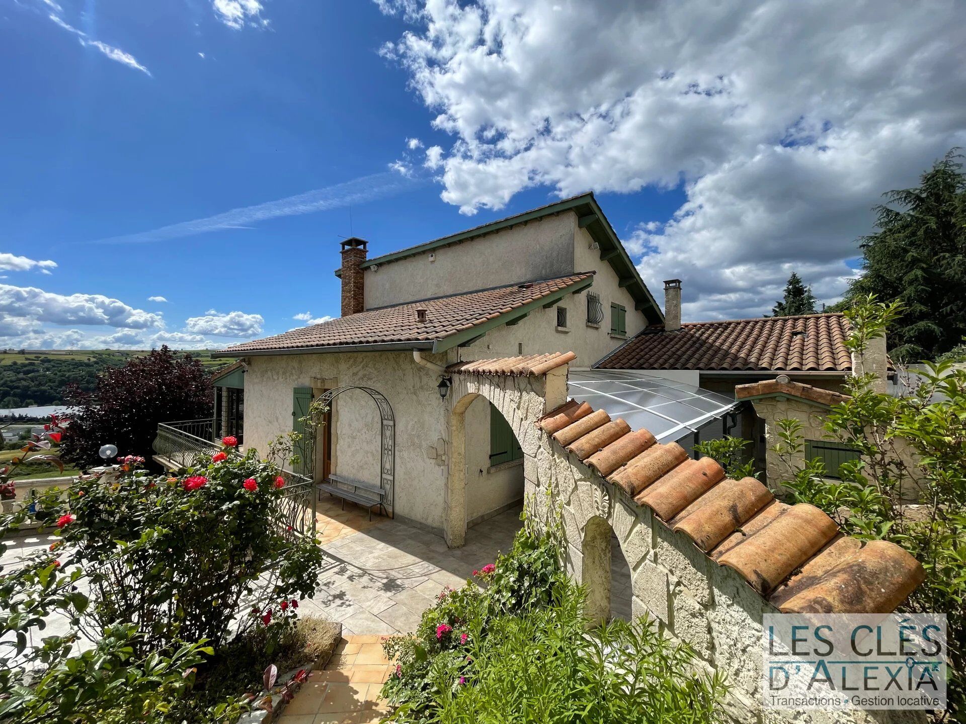 Maison S T9