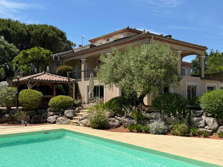 Maison 358 m² 8 chambres, piscine — photo 1