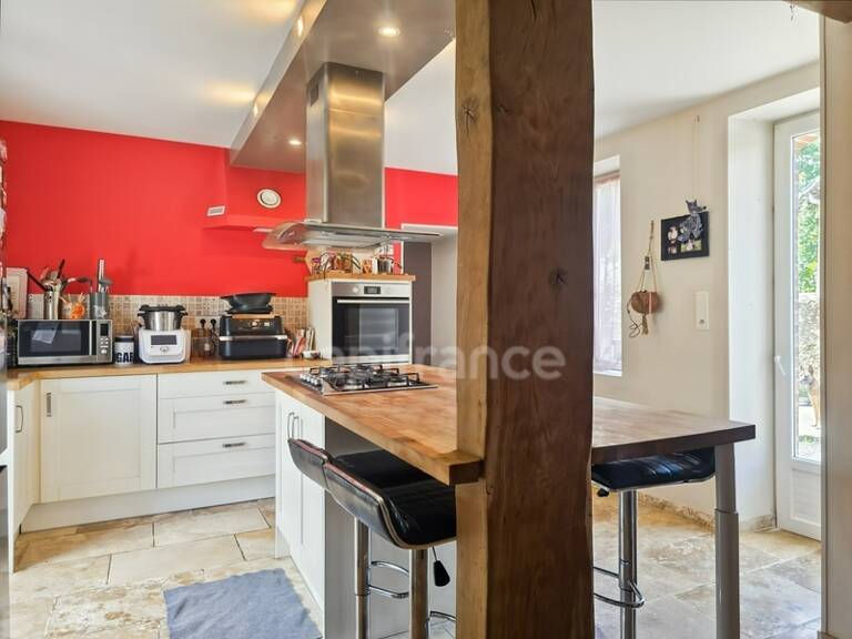 Maison de campagne avec 4 chambres, potentiel d'aménagement et terrain sans vis-à-vis à Tresson — photo 1
