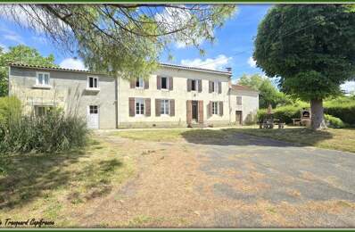 Maison FAMILIALE à vendre 8 pièces (226m²) à SAINT PIERRE DE JUILLERS (17) sur plus d'1 hectare de terrain avec HANGAR et DEPENDANCES — photo du bien