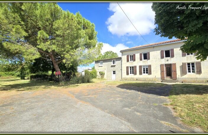 Maison FAMILIALE à vendre 8 pièces (226m²) à SAINT PIERRE DE JUILLERS (17) sur plus d'1 hectare de terrain avec HANGAR et DEPENDANCES — photo 2
