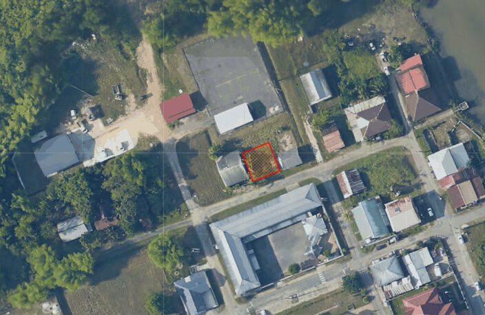 Dpt Guyane (973), à vendre MONTSINERY TONNEGRANDE Terrain à bâtir de 185,00 m² — photo 2