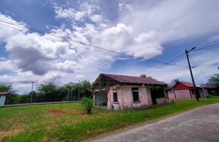 Dpt Guyane (973), à vendre MONTSINERY TONNEGRANDE Terrain à bâtir de 185,00 m² — photo 4