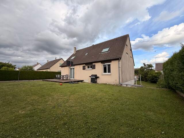 Maison à vendre 8 pièces LUCE (28) — photo du bien