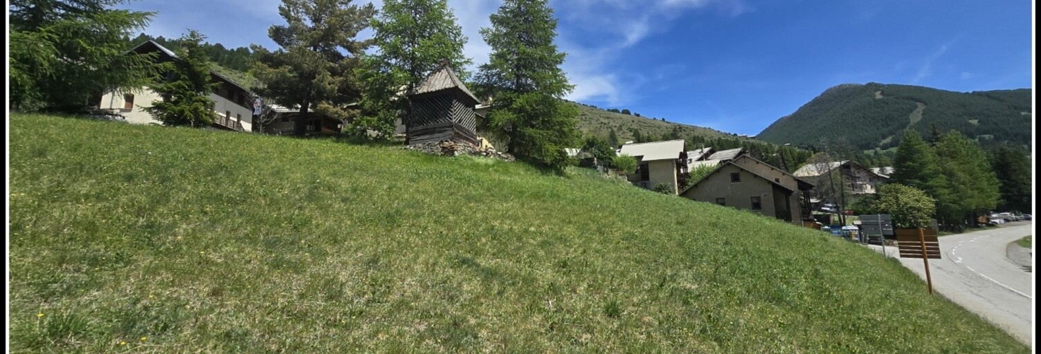 Terrain  1186 m² à vendre à Molines-en-Queyras (05350)