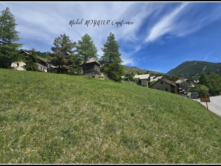 Terrain à bâtir à Molines-en-Queyras (05) – 1 186 m² avec vue dominante — photo 1