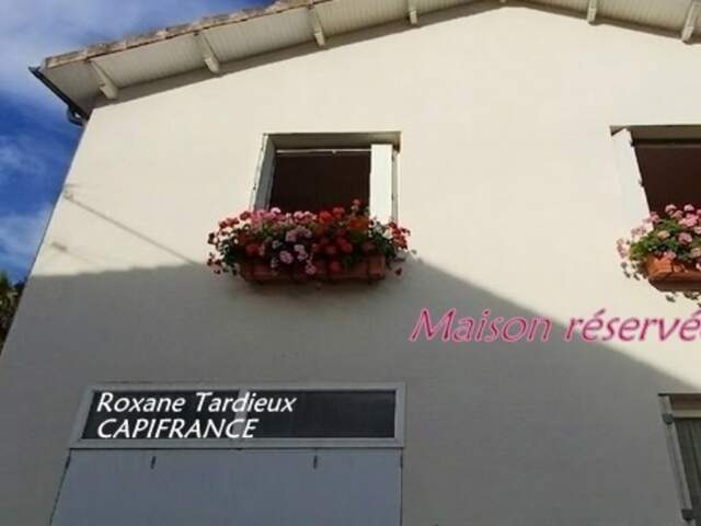 Maison à vendre 3 pièces  (16 ST MICHEL) avec 1 étage et 1 garage. Avec 2 chambres — photo du bien