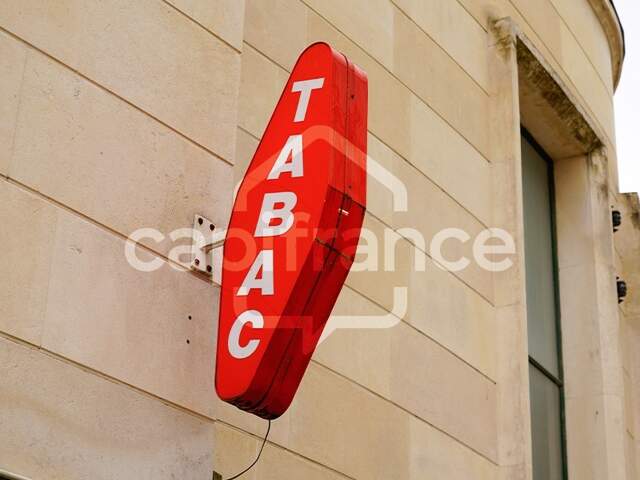 Dpt Haute Garonne (31), à vendre proche TOULOUSE tabac  - cigare - loto cadeaux de 70 m² - EBE 285 238 euros - état neuf du magasin — photo du bien