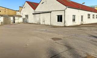 Local industriel 15 Pièces 5512 m² à louer à Fressenneville (80390)