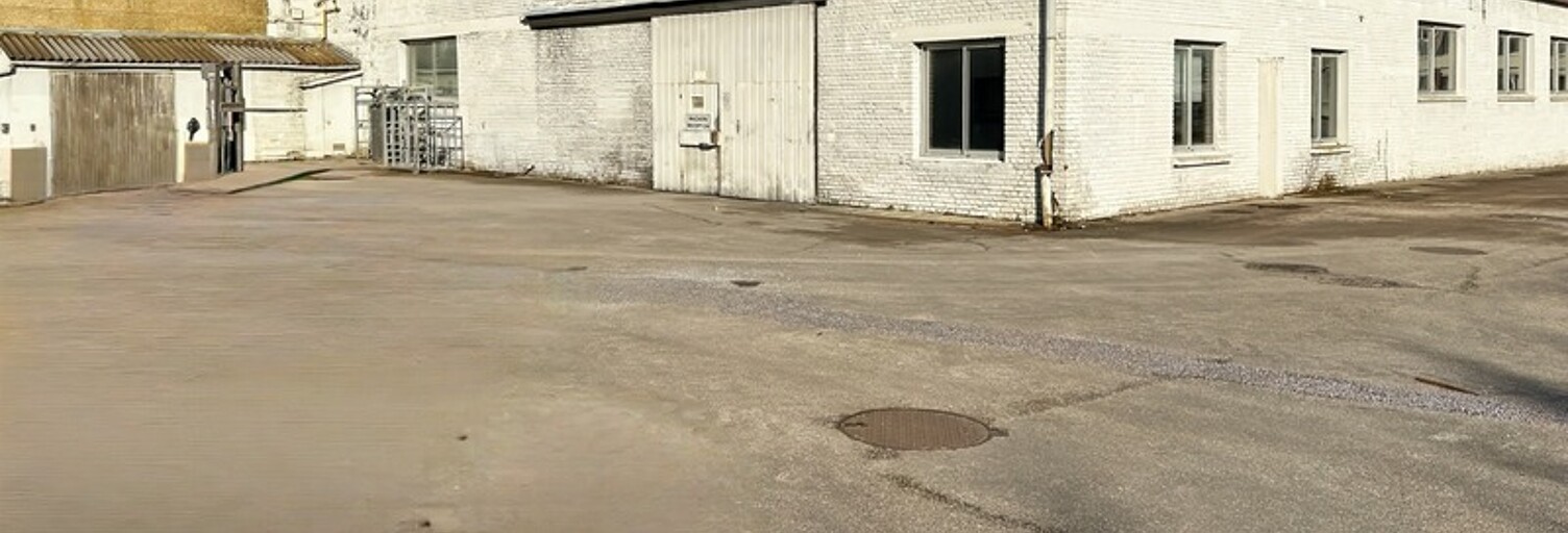 Local industriel 15 Pièces 5512 m² à louer à Fressenneville (80390)