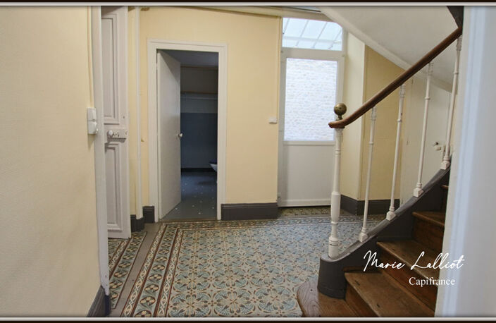 Maison à vendre 9 pièces PITHIVIERS (45), 6 chambres, plain pied, parquet massif, cave, grenier, 2 cours — photo 4