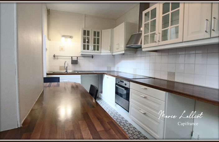 Maison à vendre 9 pièces PITHIVIERS (45), 6 chambres, plain pied, parquet massif, cave, grenier, 2 cours — photo 5