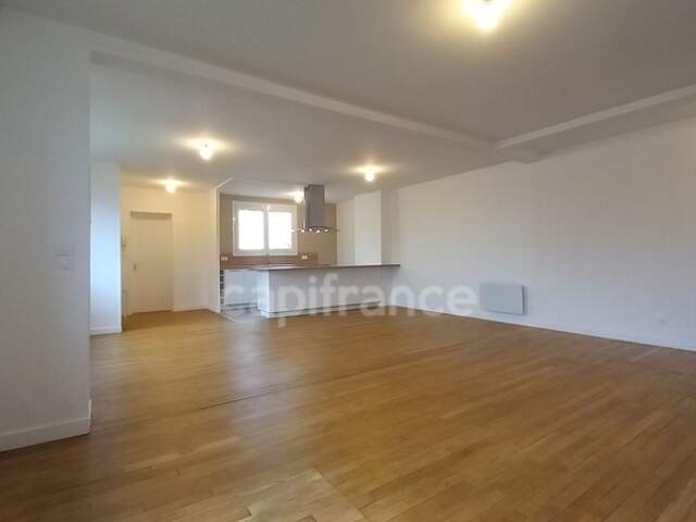 Dpt Vienne (86), à vendre POITIERS appartement T3 de 100 m² + garage + parking — photo du bien