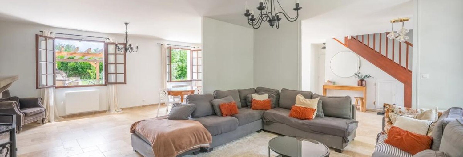 Maison 6 Pièces 170 m² à vendre à Le Mesnil-Saint-Denis (78320)