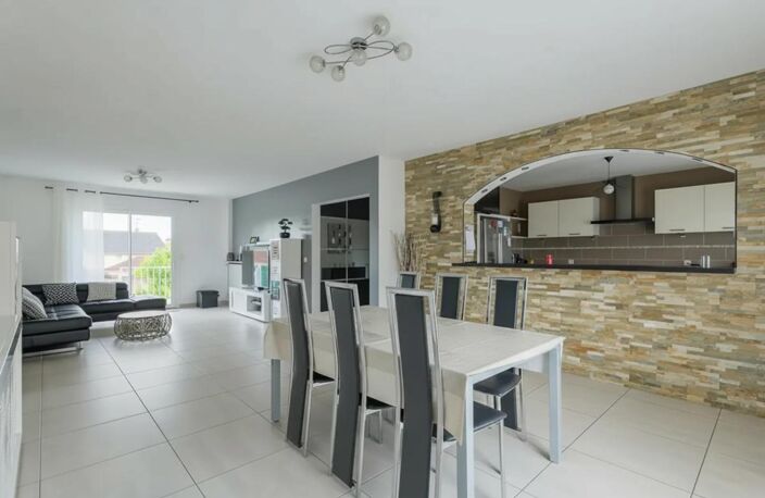 Maison de 9 pièces de 236 m² à Ozoir-la-Ferrière — photo 3