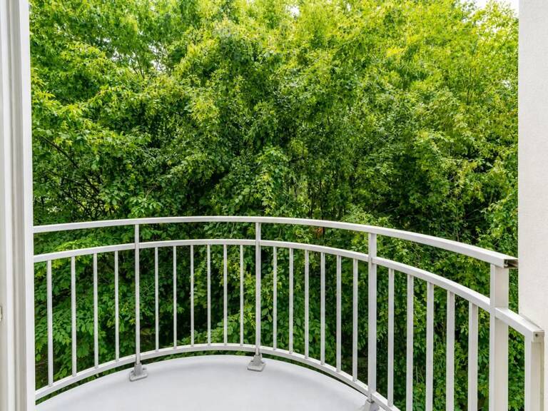 La Garenne-Colombes – 96 m² au calme, balcon sur verdure, à 5 min de la gare des Vallées — photo 1