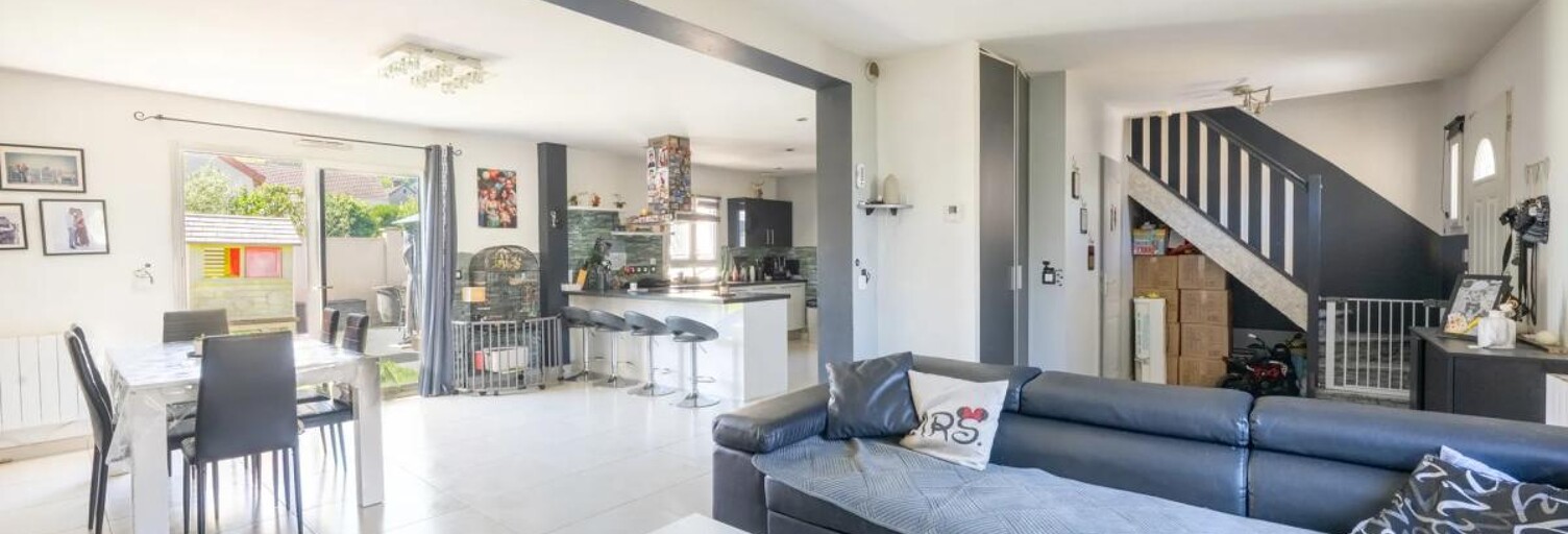 Maison 10 Pièces 201 m² à vendre à Mézières-sur-Seine (78970)