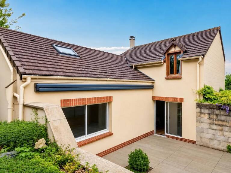 Maison 7 pièces de 138,34 m² avec terrasse, cheminée et terrain — photo 1