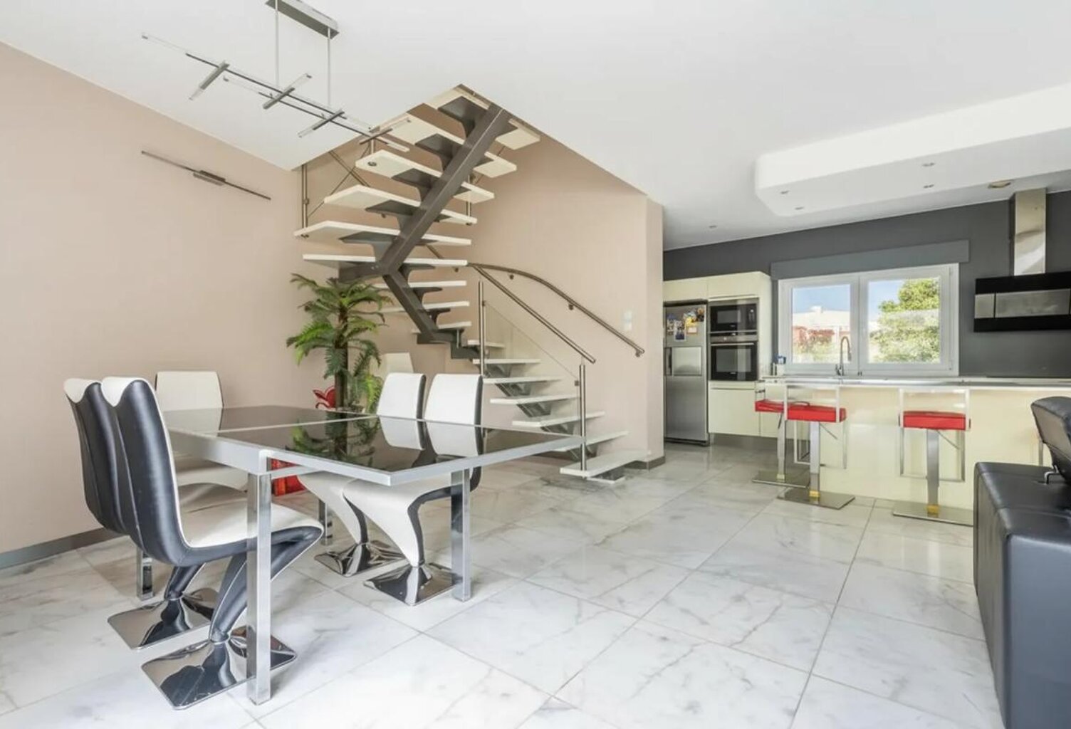 Maison de 6 pièces de 180 m² près du Perreux-sur-Marne — photo 1