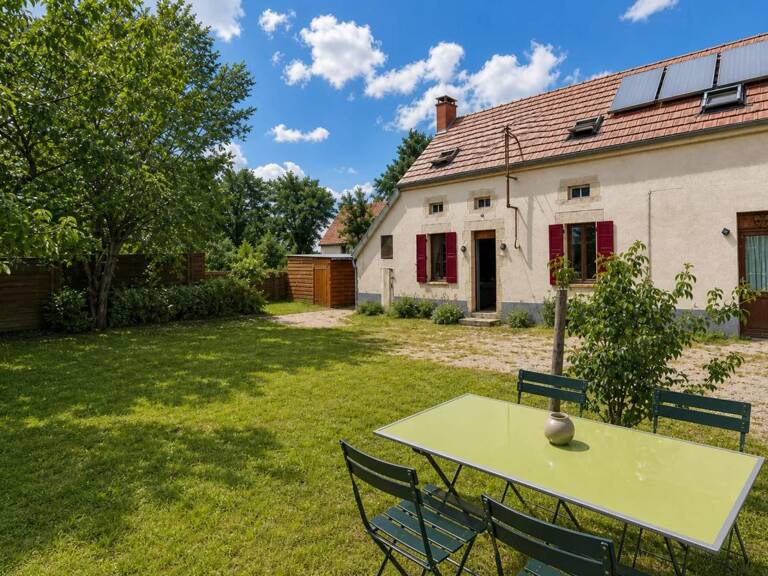 Maison de 5 pièces de 130 m² à Louroux-de-Bouble — photo 1