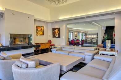 Maison 6 pièces 740000 €