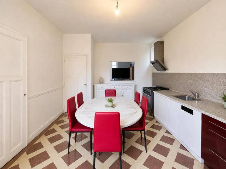 Maison de 8 pièces de 223 m² à Nevers — photo 1
