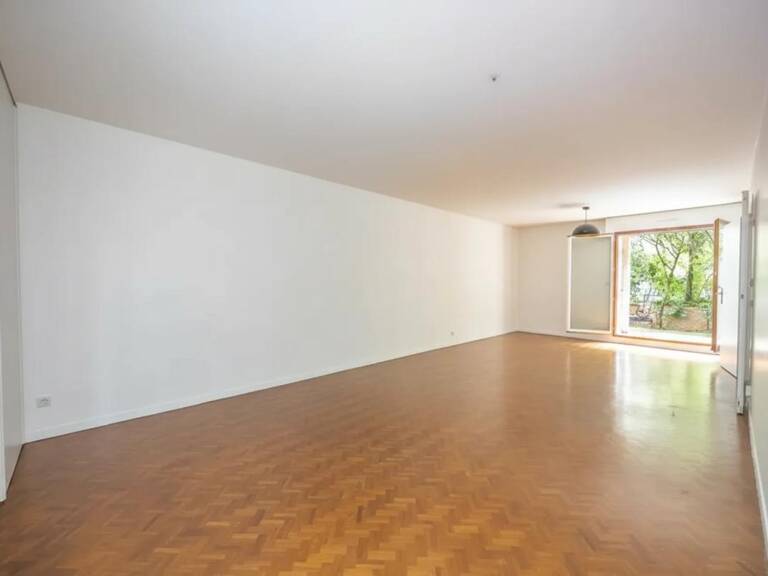 Appartement 3 pièces de 61 m² situé à Paris — photo 1