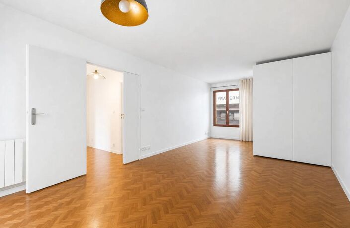 Appartement 3 pièces de 61 m² situé à Paris — photo 4