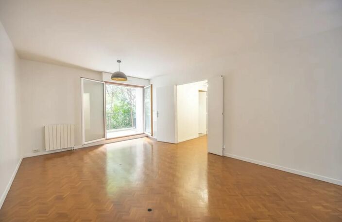 Appartement 3 pièces de 61 m² situé à Paris — photo 2