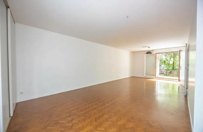 Appartement 3 pièces de 61 m² situé à Paris — photo 3
