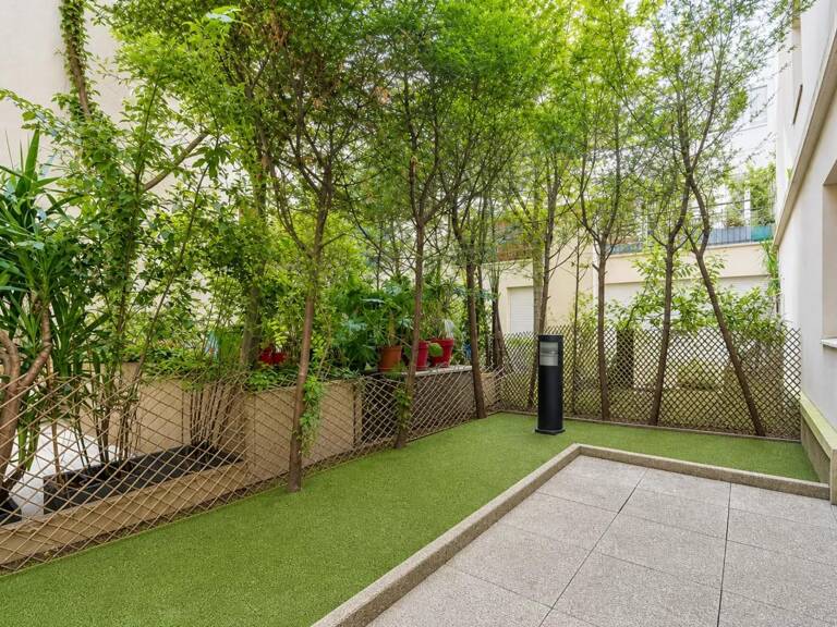 Appartement 3 pièces de 61 m² situé à Paris — photo 1