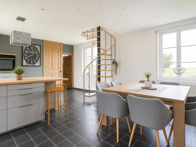 Maison familiale de 181m² avec 4 chambres et terrain de 1 800m² — photo 1