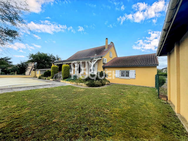 Maison 4 chambres - 385 000  — photo du bien