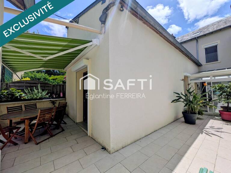 ISSOUDUN, MAISON DE VILLE T4 AVEC JARDIN, DEPENDANCE ET GARAGE 2 VEHICULES. — photo 1