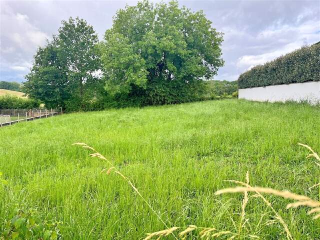 Terrain 708 m² à Arbonne — photo du bien