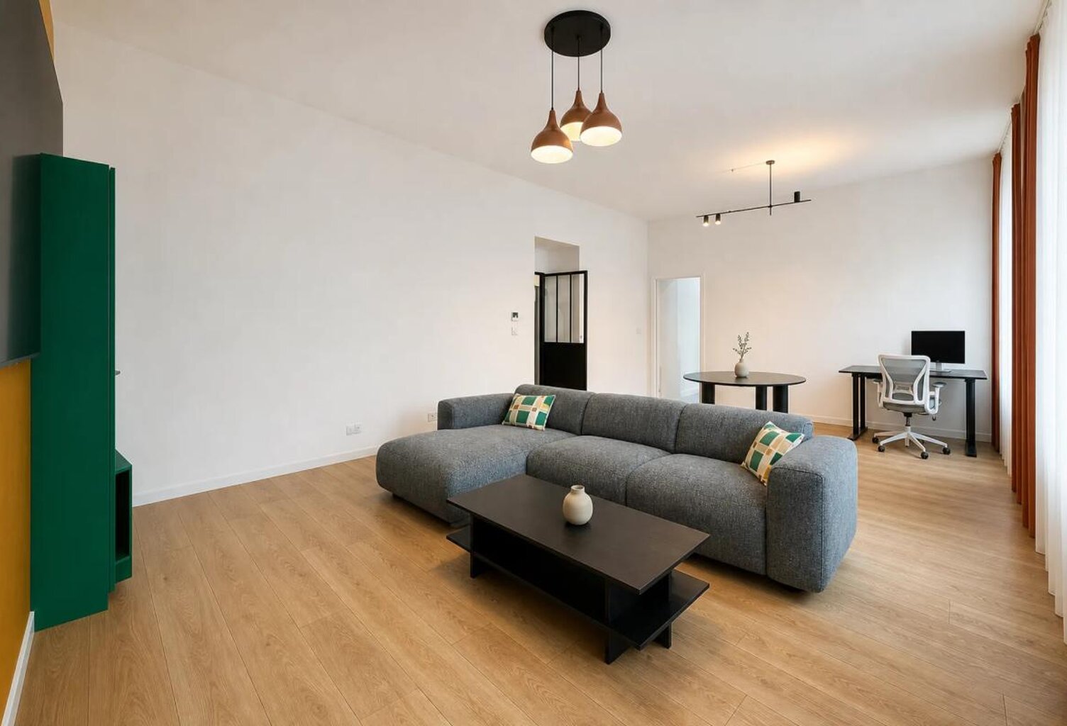 Appartement de 5 pièces de 145 m² à Saint-Étienne — photo 1