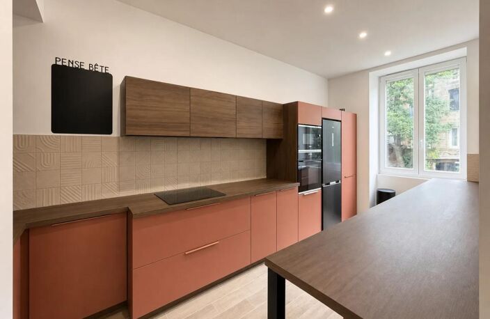 Appartement de 5 pièces de 145 m² à Saint-Étienne — photo 3