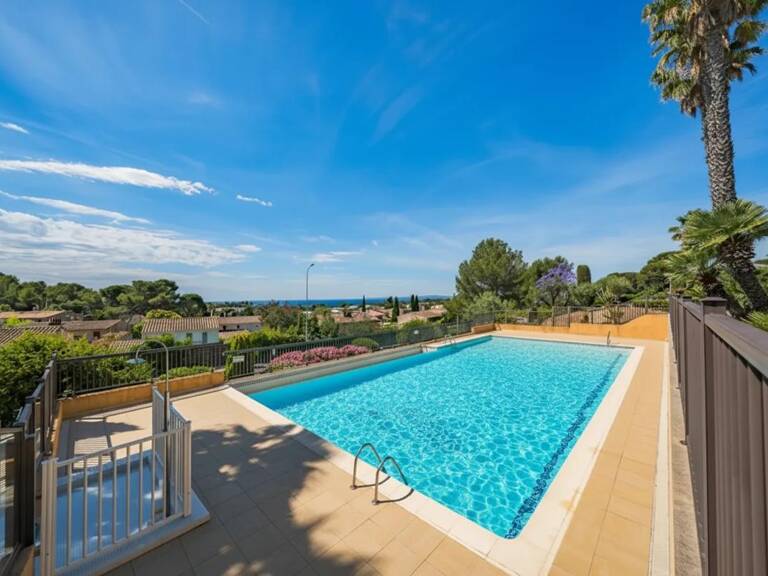 Appartement T3-70m2, Terrasse 38m2, Sud, Cave, Parking, Piscine — photo 1
