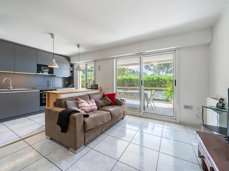 Appartement T3-70m2, Terrasse 38m2, Sud, Cave, Parking, Piscine — photo 1