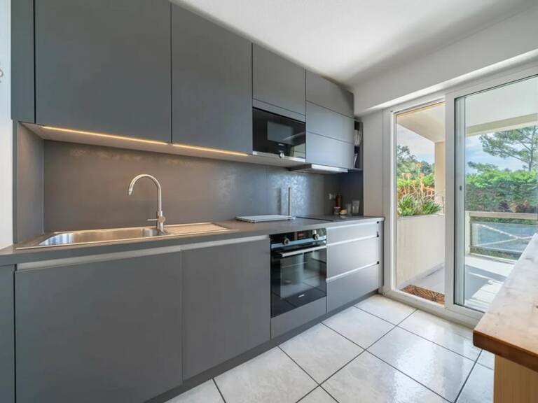 Appartement T3-70m2, Terrasse 38m2, Sud, Cave, Parking, Piscine — photo 1
