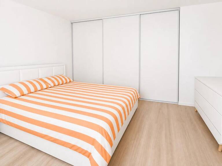 Appartement 2 pièces de 47 m² avec balcon - Saint-Denis — photo 1
