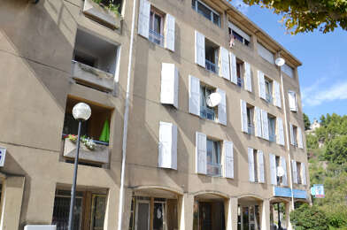 Appartement 3 pièces 719 €