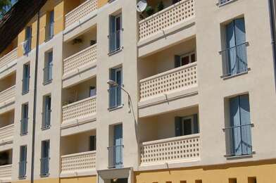 Appartement 4 pièces 688 €