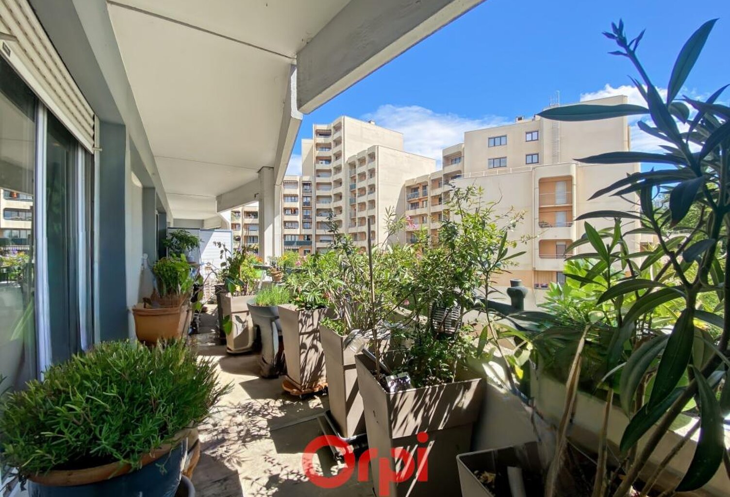 T5 de 106 m² – Dernier étage – Traversant Est/Ouest – Environnement privilégié — photo 1
