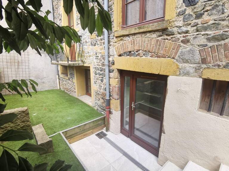 Appartement T3 - terrasse – Centre village — photo 1