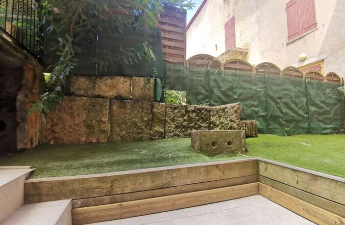 Appartement T3 - terrasse – Centre village — photo 3