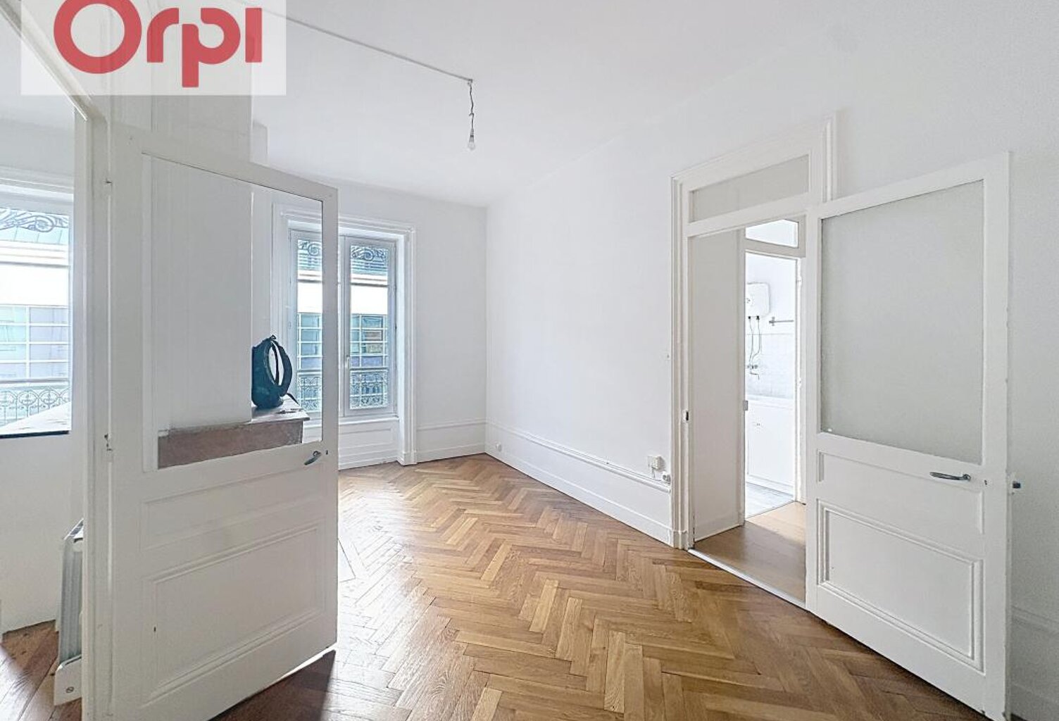Appartement À Vendre — photo 1