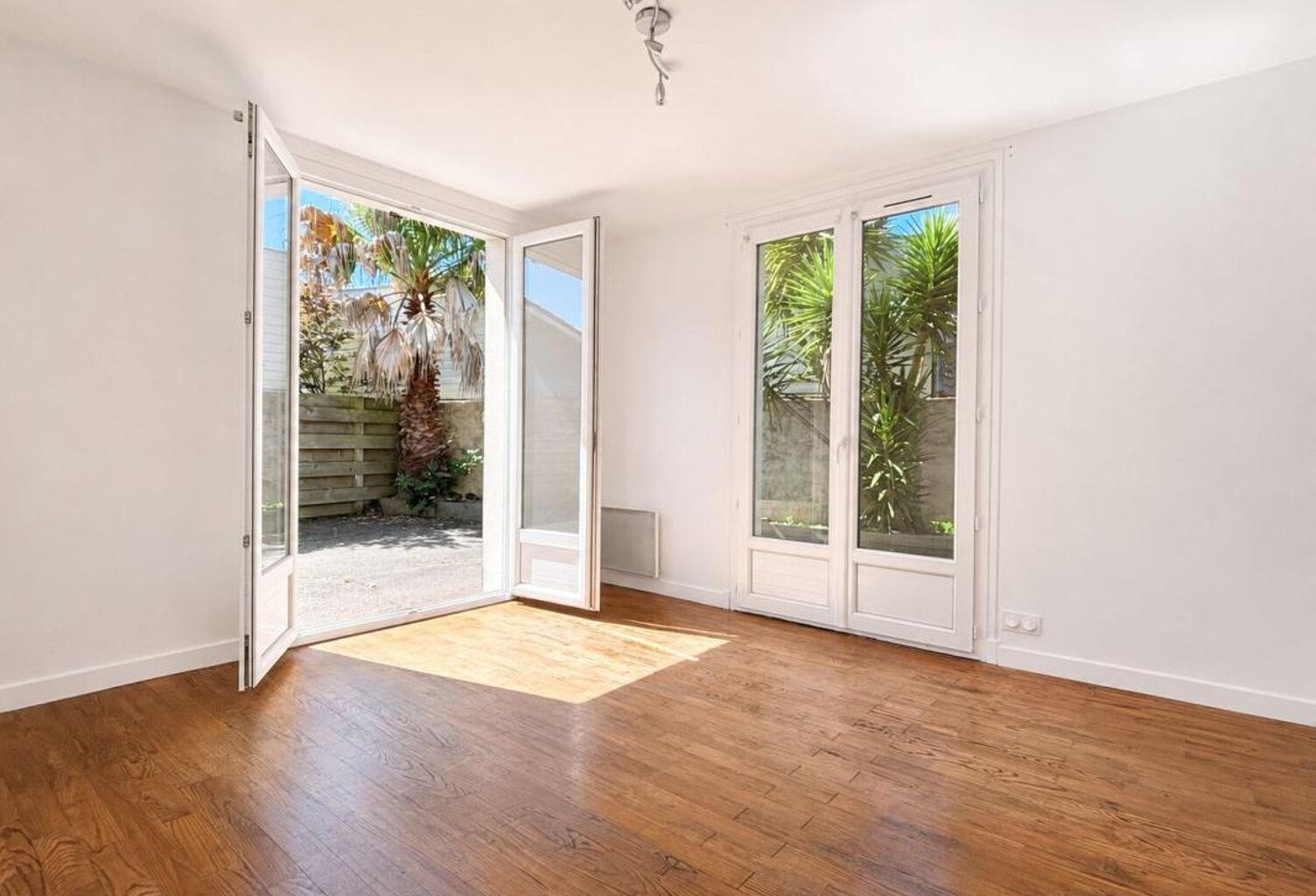 Maison À Vendre — photo 1